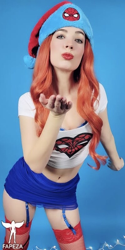 Amanda Lynne